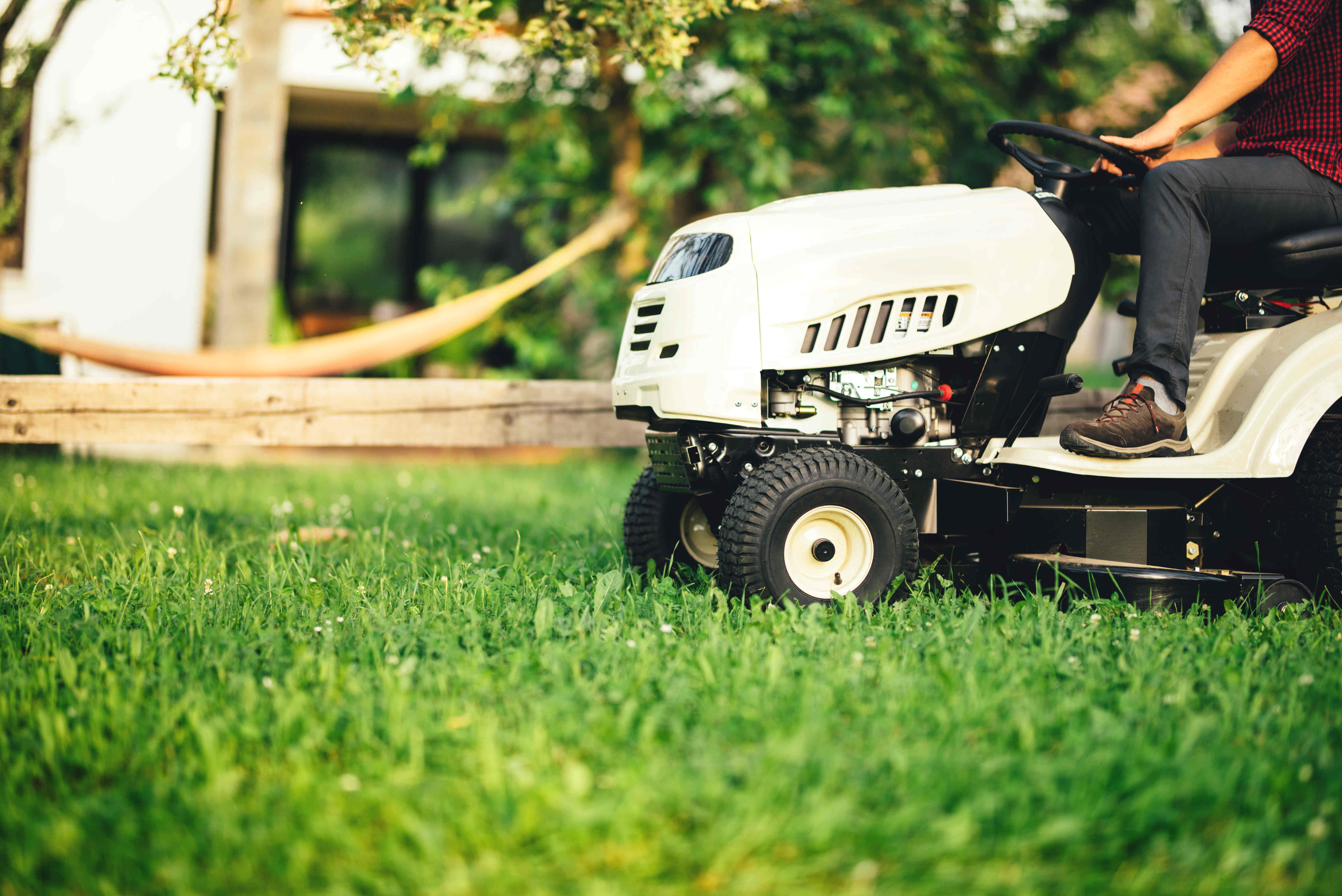 Comment choisir un tracteur tondeuse ?