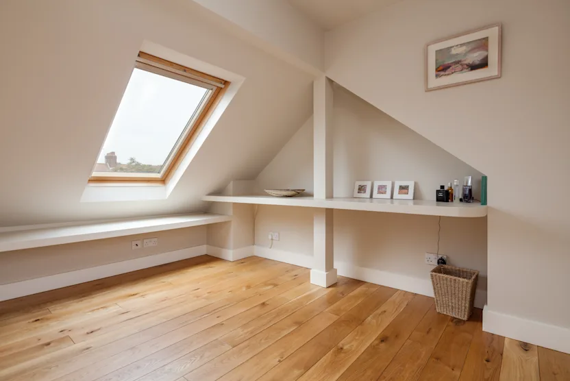 Comment choisir la taille d’une fenêtre de toit de type Velux ?