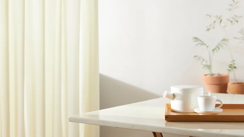 Quelle chaise pour une table céramique ?