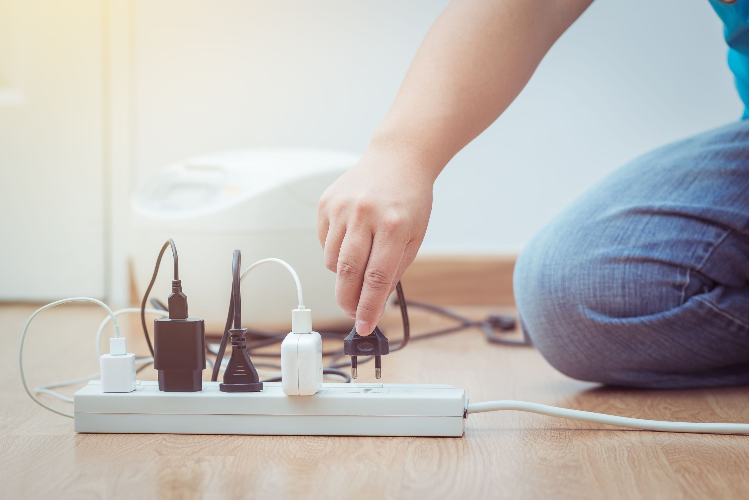 5. Non lasciare in stand-by gli apparecchi elettrici
