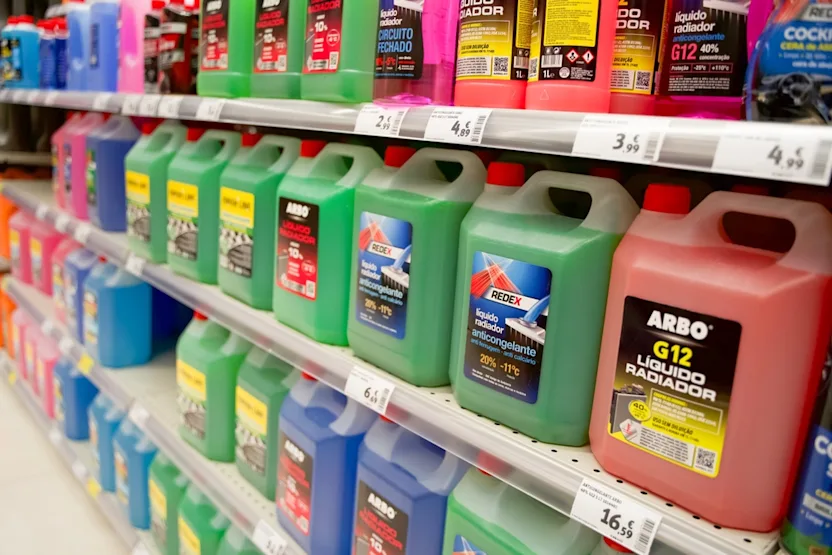 Comment choisir la couleur de son liquide de refroidissement ?