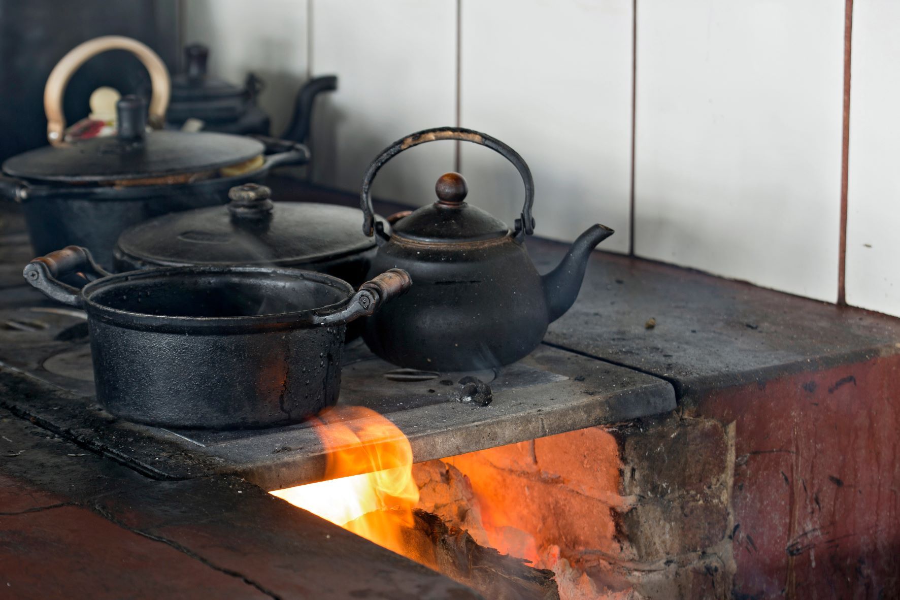 Manutenzione della cucina a legna