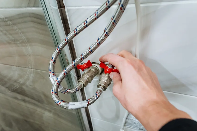 Comment choisir ses flexibles d'alimentation en eau ?