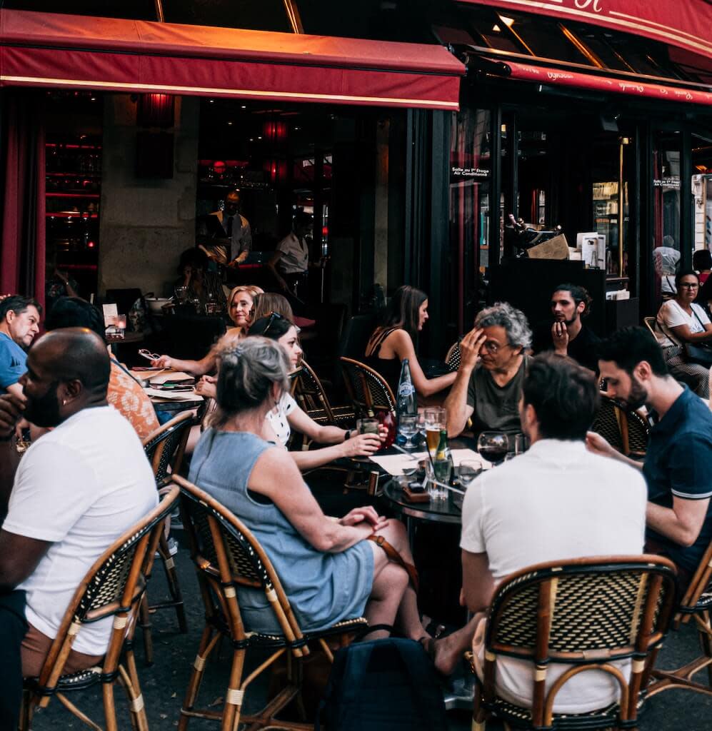 Diners enjoy eating outside in Asheville. 