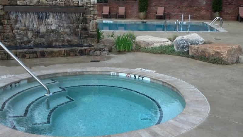 The hot tub at Residences at Biltmore.