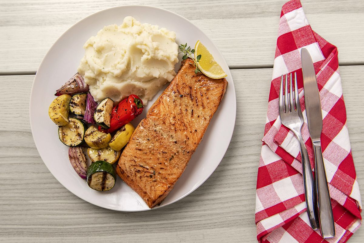 Grilled Ginger Salmon and Summer Vegetables with Idahoan Buttery & Herb Mashed Potatoes – Featured Image