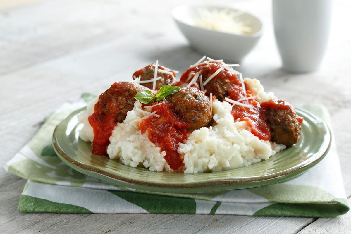 Roasted Garlic Mashed Potatoes with Meatballs and Marinara – Featured Image