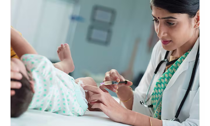 Baby's Vaccination Schedule Guide