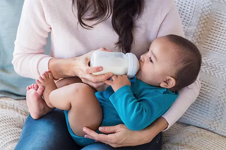 All About Paced Bottle-Feeding Your Baby