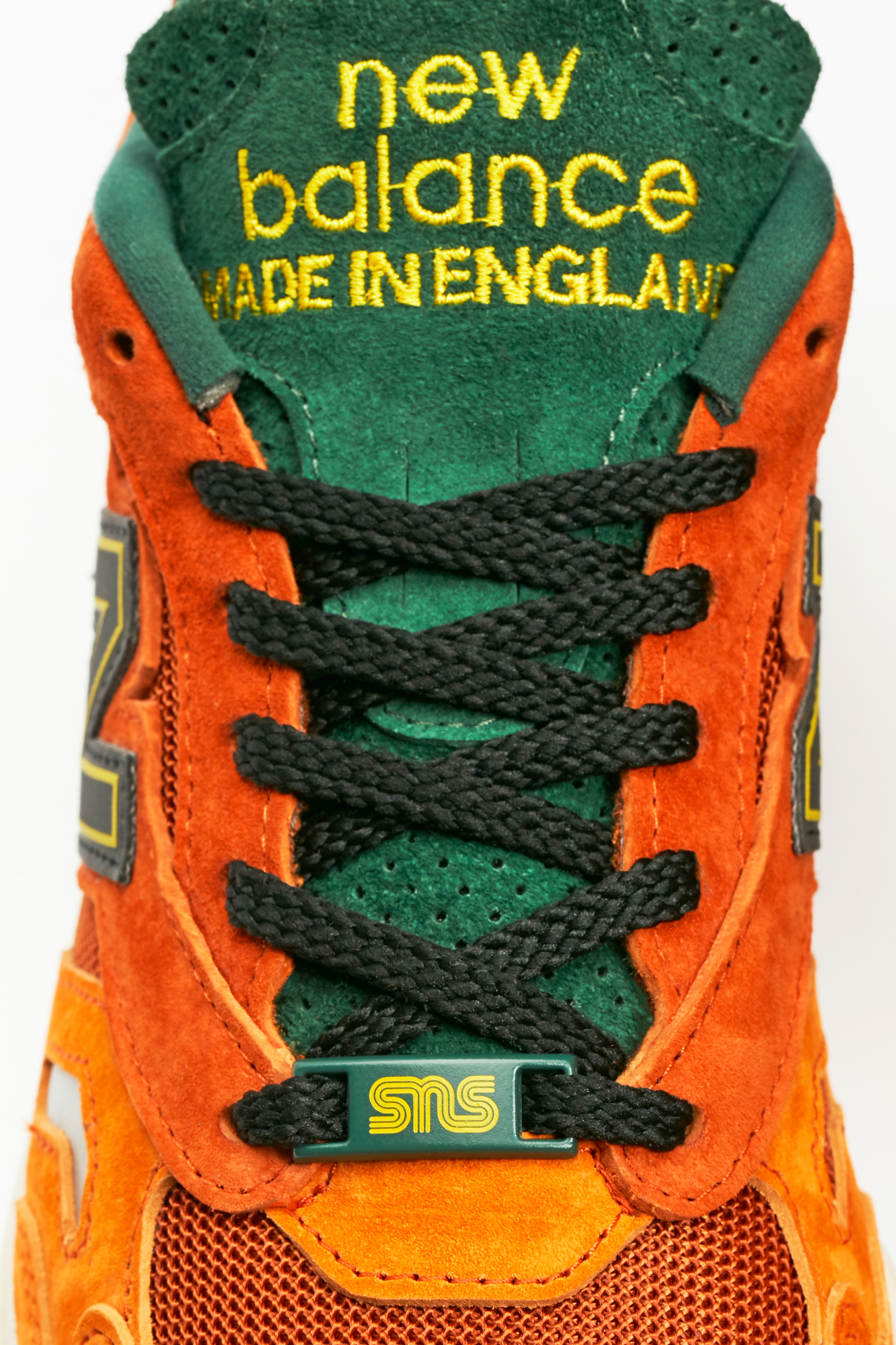 SNS x New Balance Sports World - Sneakersnstuff (SNS) | スニーカー ...