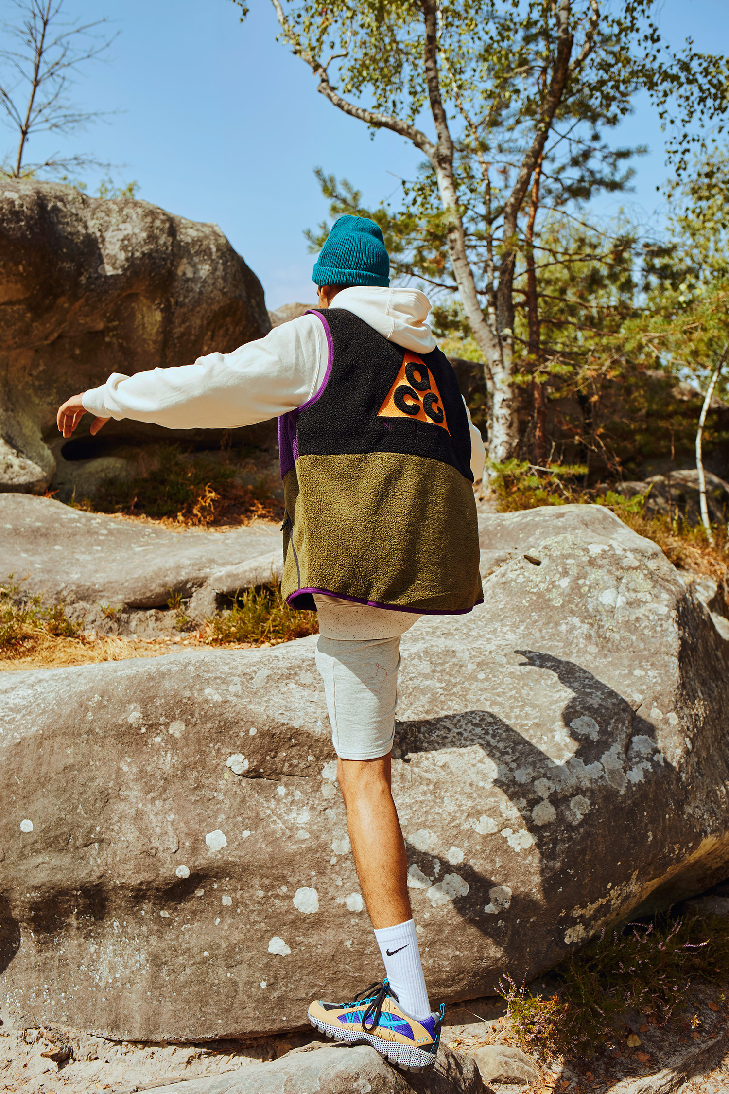 Acg store vest 2018