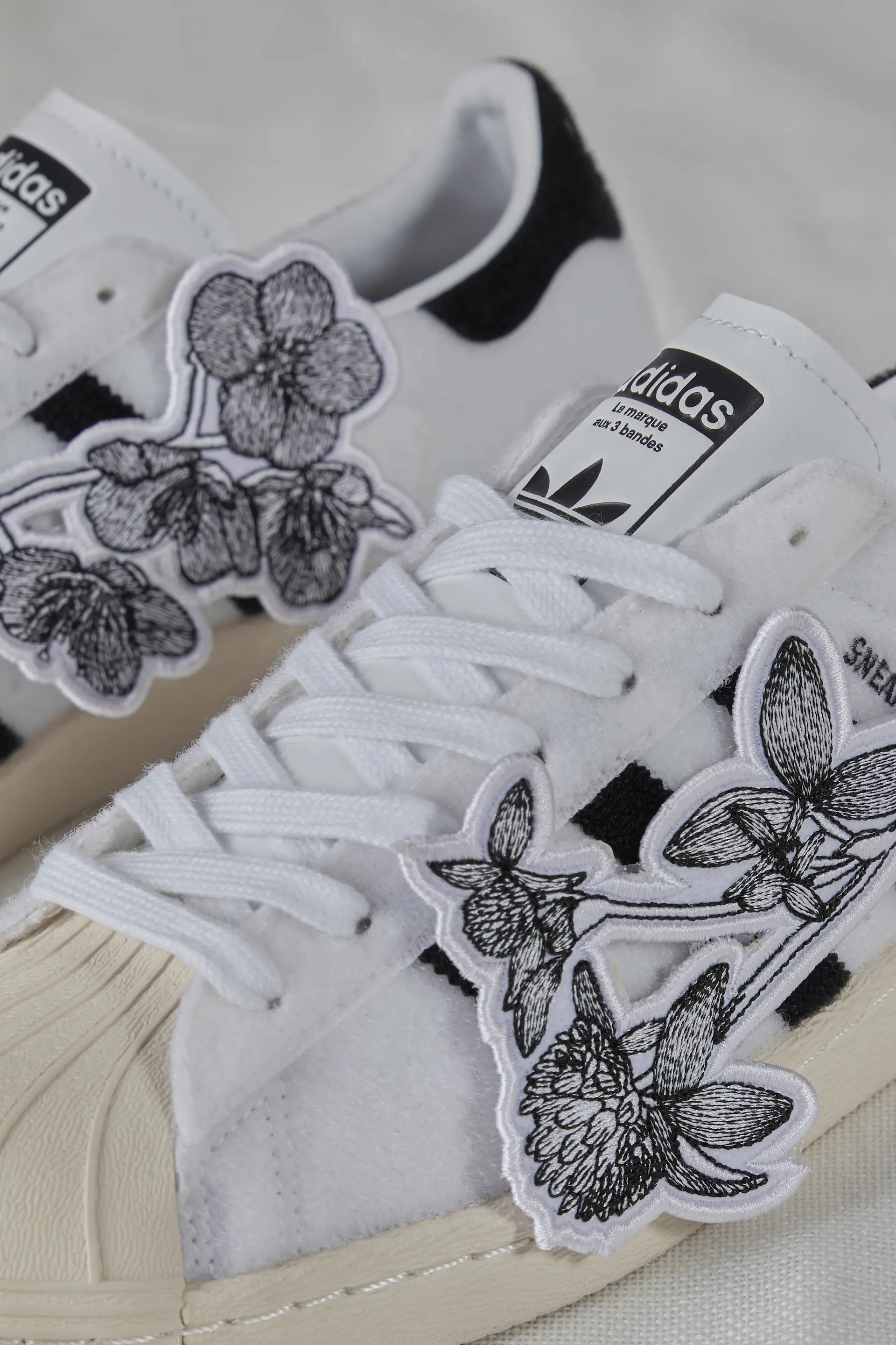Sneakers & Apparel at Sneakersnstuff (SNS) | Sneakersnstuff.com 