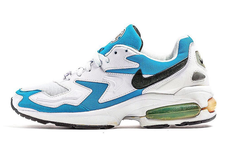 Respect The OG - The Nike Air Max2 Light Makes a Comeback