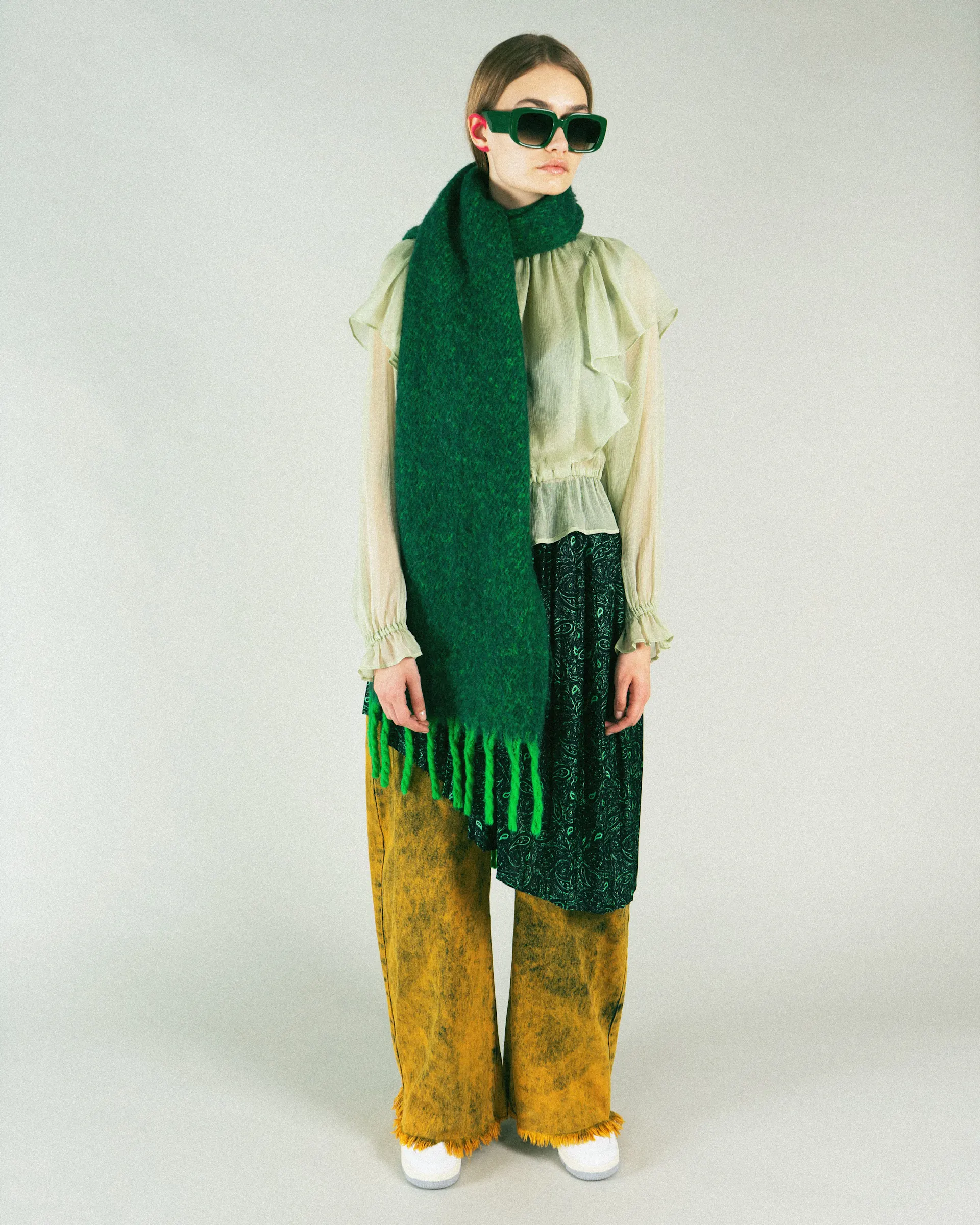 greyswoosh_6.jpg?fm=webp&q=60&w=1920