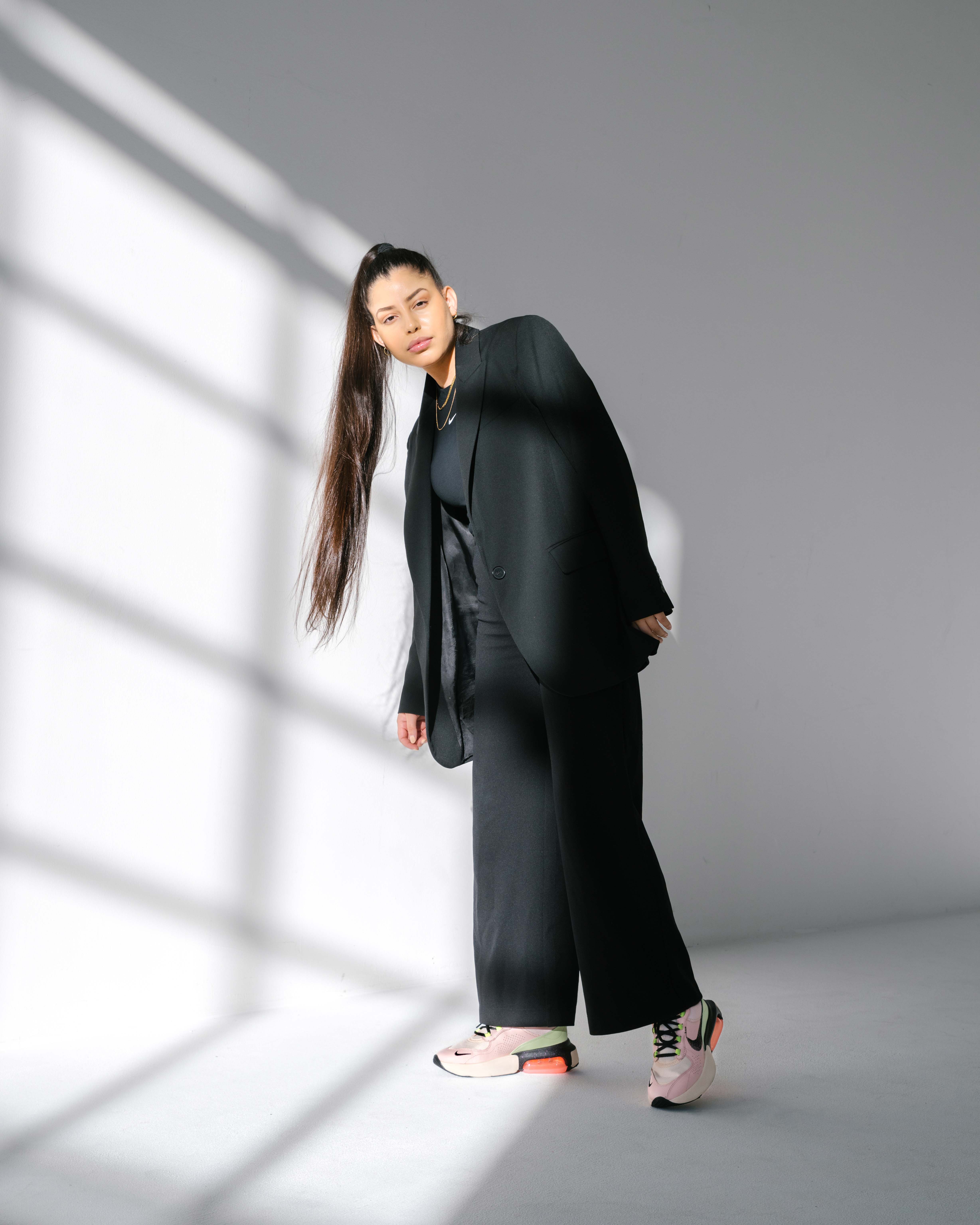 Nike Sportswear pays homage to the original Nike running shoe for women  with the reintroduction of the new Air Max Verona. I Kultur, Kreativität,  Community
