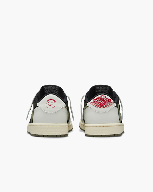 sns travis scott 1