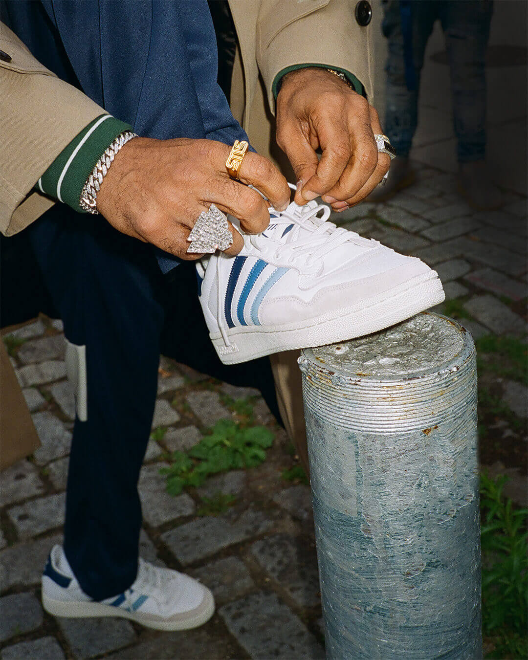 Sneakersnstuff exclusive: adidas HRLM - Sneakersnstuff (SNS