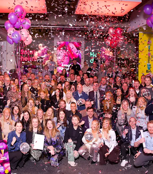 Takk fyrir okkur í sextán ár!