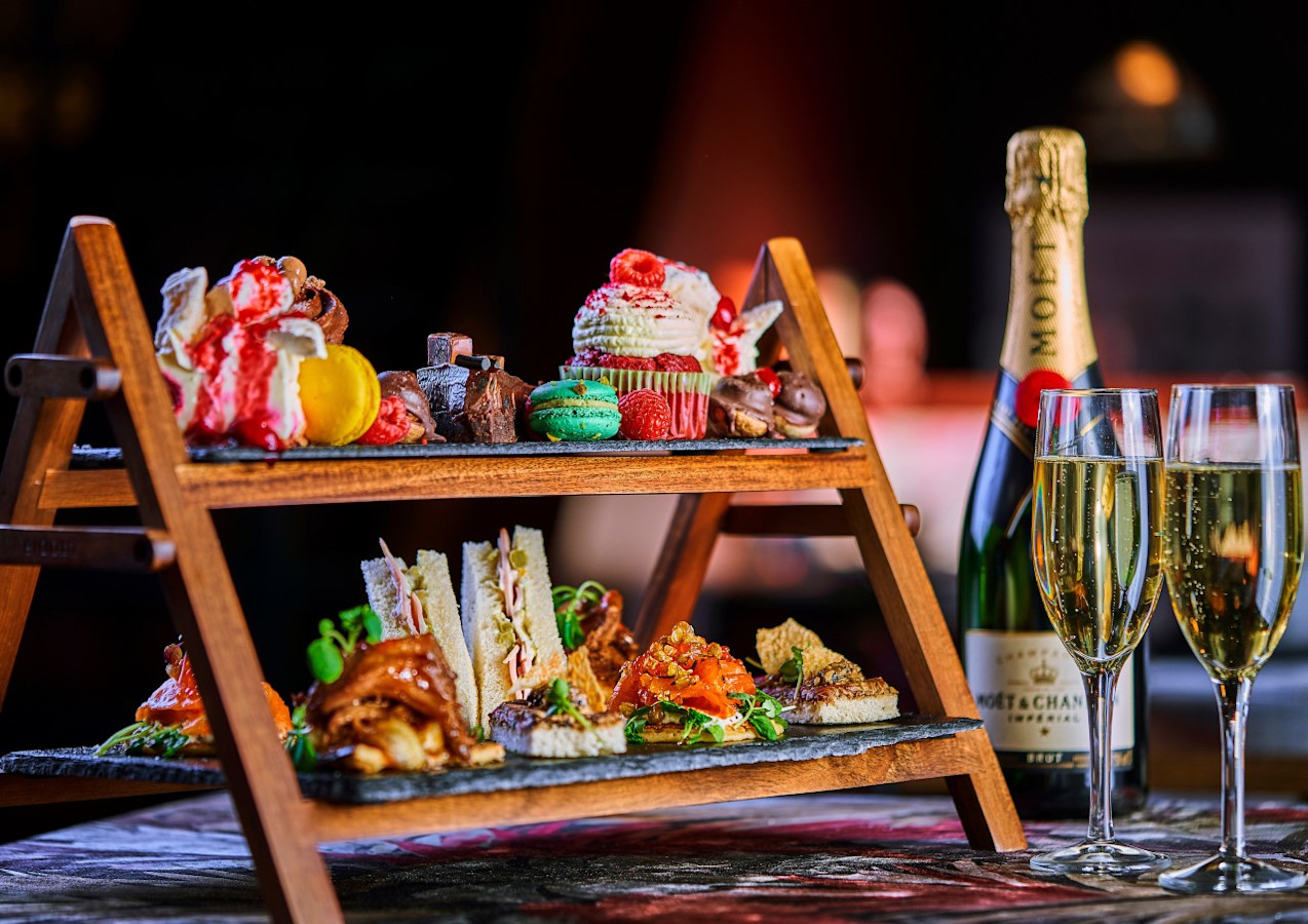 Fjallkonan krá og kræsingar | Afternoon Tea