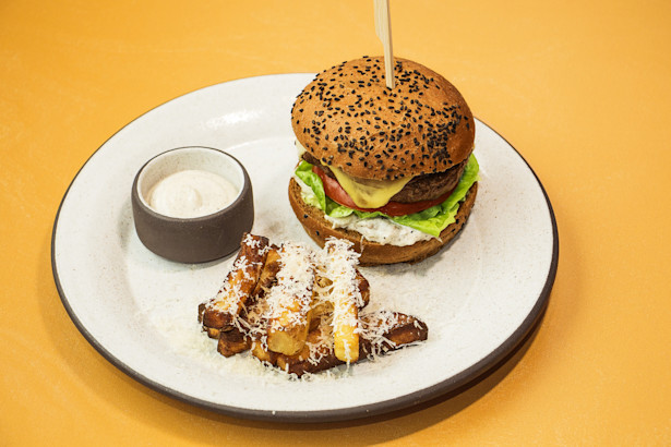 Geiri Smart Restaurant