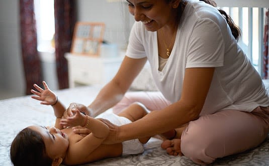 baby-massage-techniques