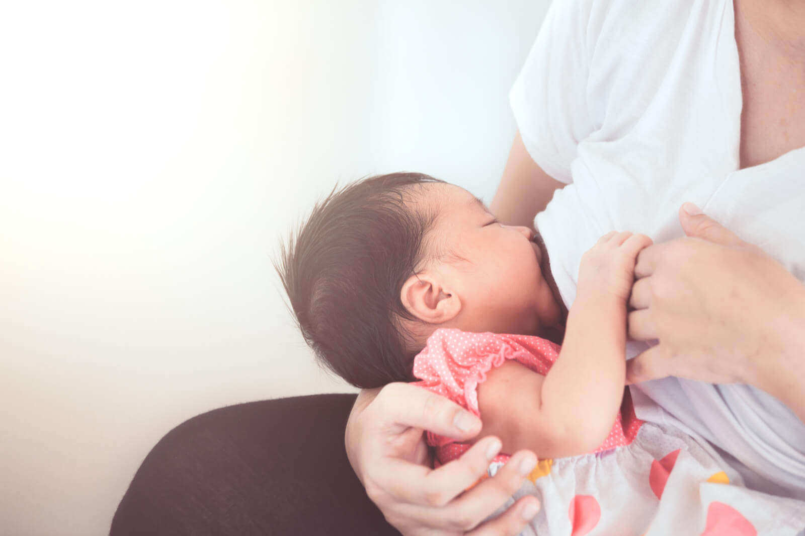 manfaat-inisiasi-menyusui-dini-bagi-ibu-dan-bayi_0-id-id