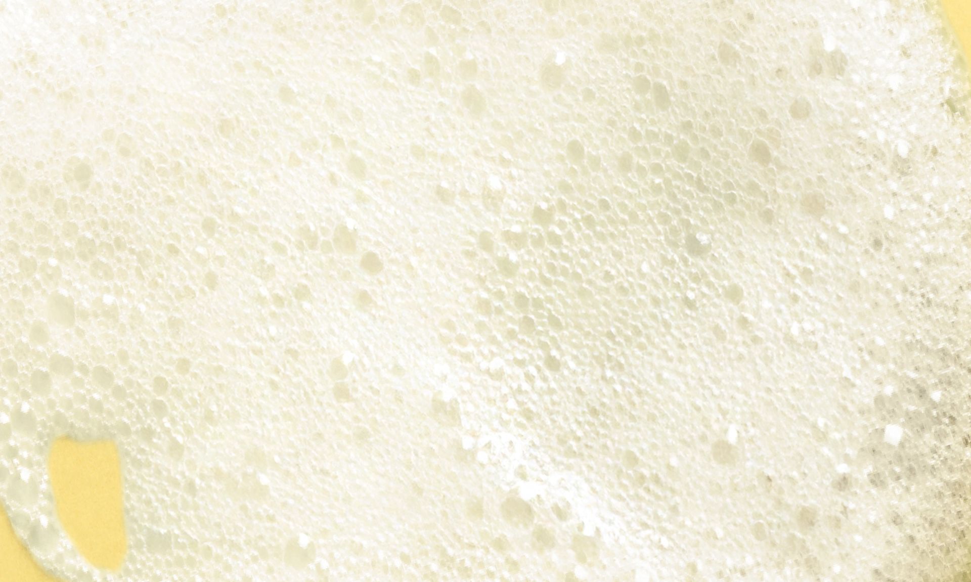 Image showing the texture of Johnson’s® Baby products, a light and delicate foam.