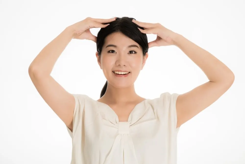 Scalp Massage 101 - Massaging Your Head With A Scalp Shampoo