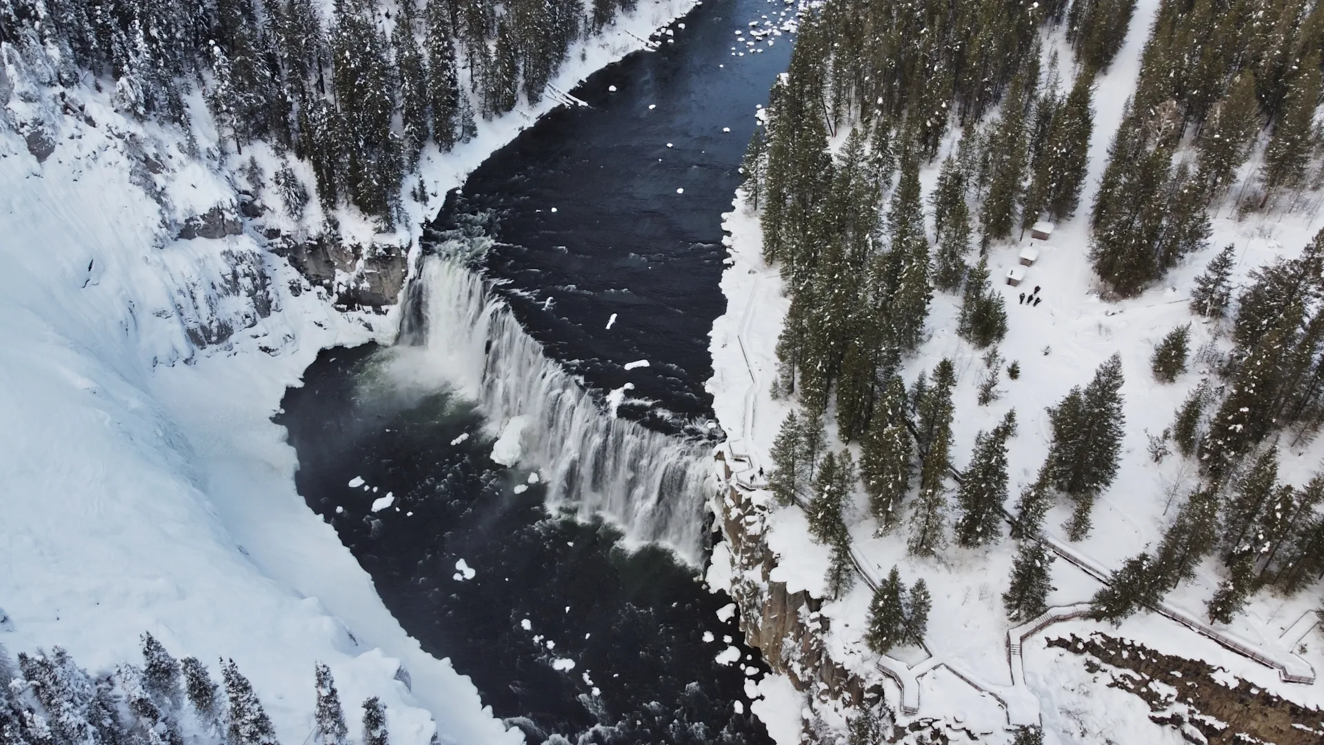 Lakeside Lodge and Resort - SKI 4