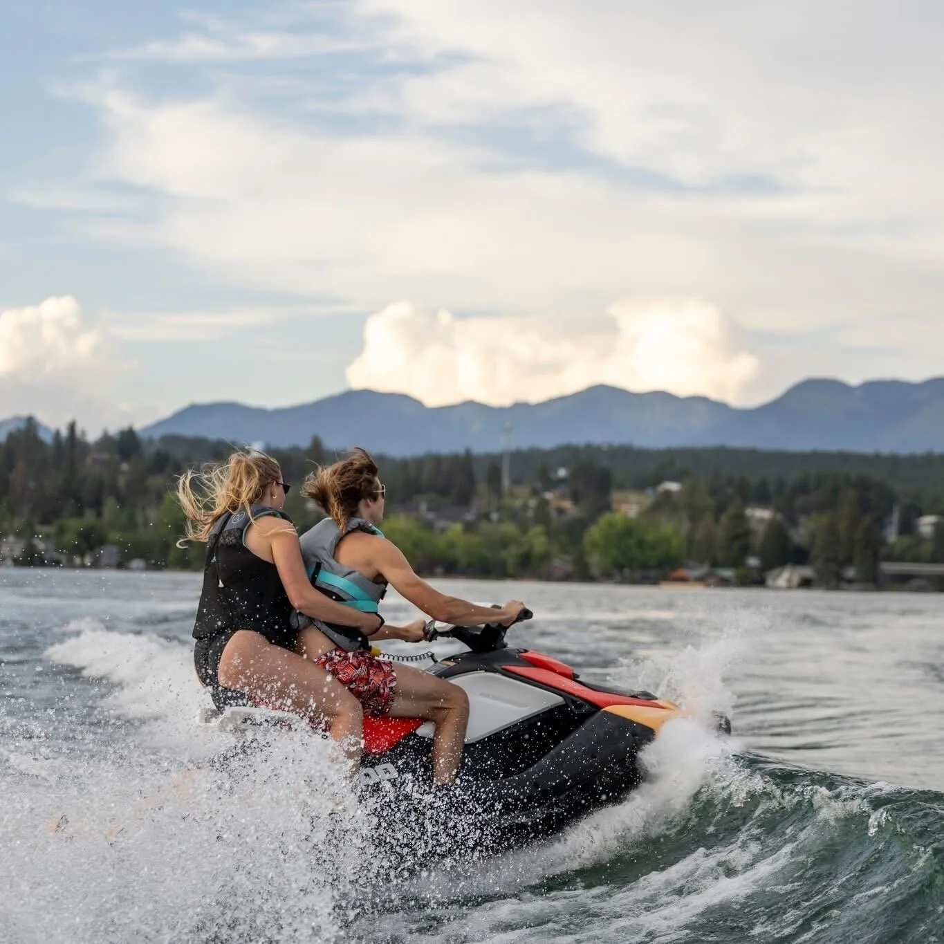 Blue Cat Boat Rentals - image 2