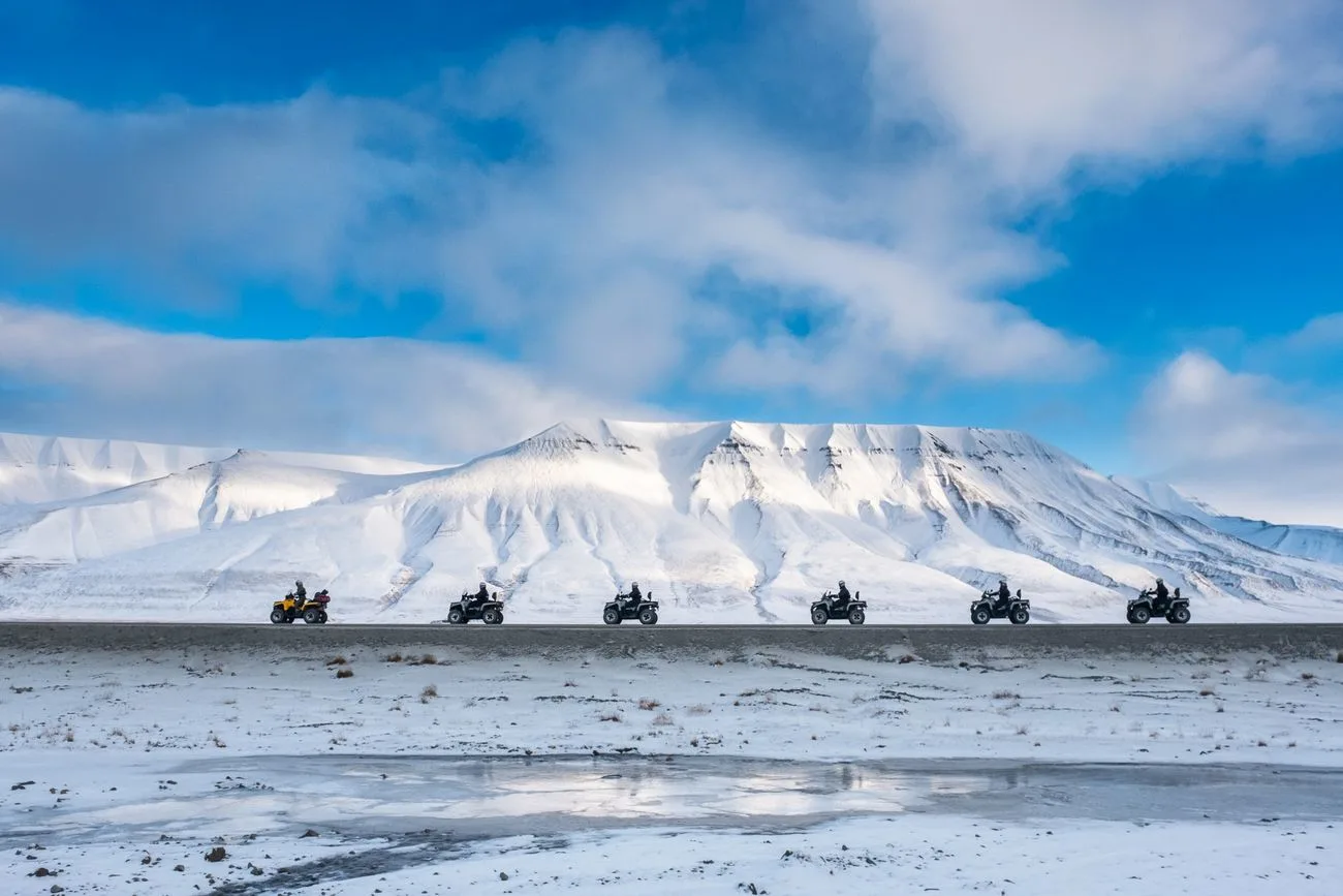 ATV-Adventdalen-Svalbard-autumn