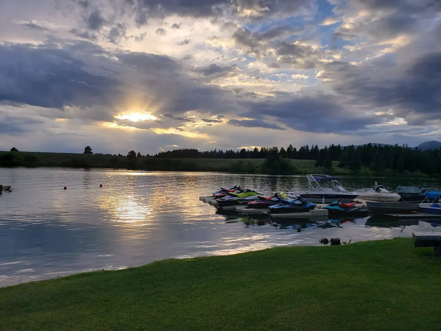 Lakeside Lodge and Resort 3