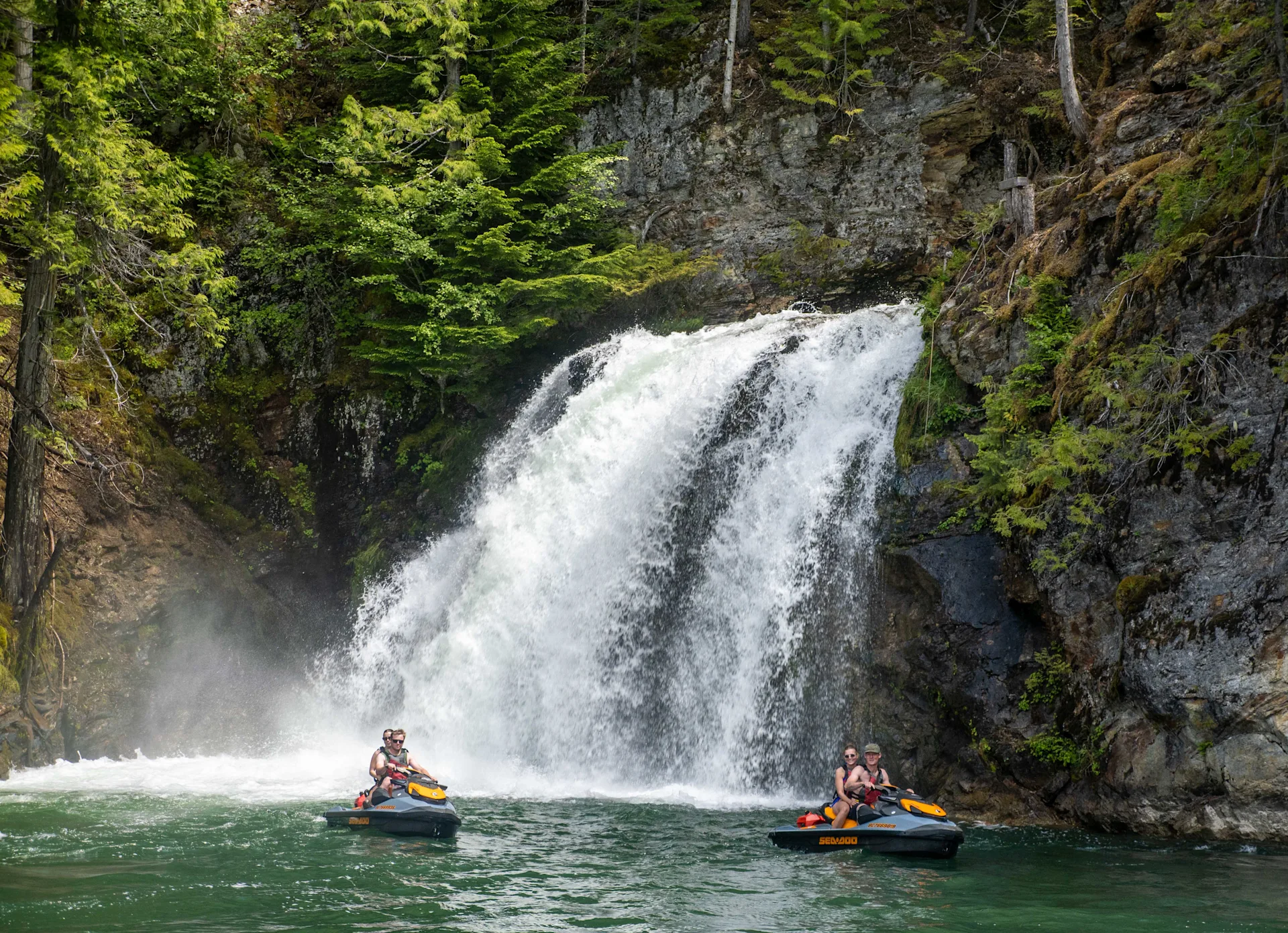 New outfitter gallery image from Great Canadian Tours for adventure: 3PoLMFcpyHPDSdjtkJCdW7