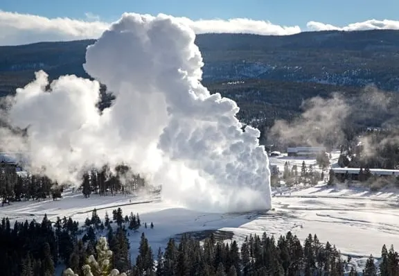 Two Top Snowmobile Rental - image 5