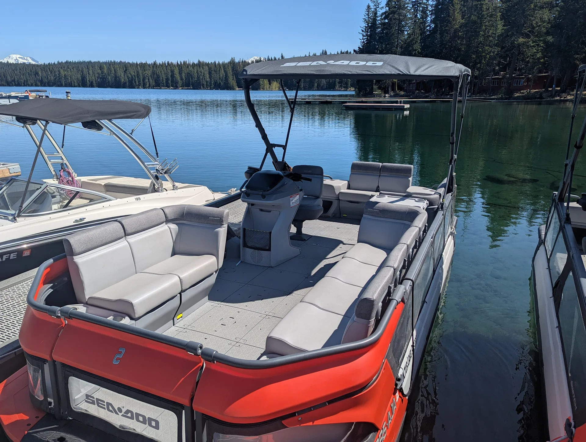 Cultus Lake Resort - ponton