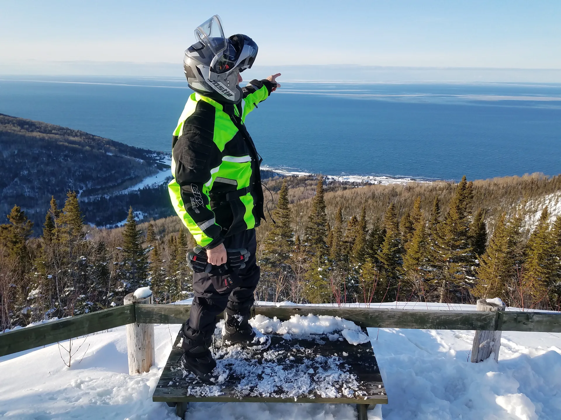 Ontario Québec Snowmobile Tours