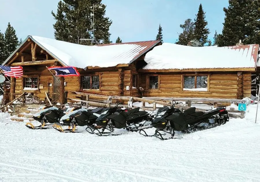 Top of the World Resort - outfitter image