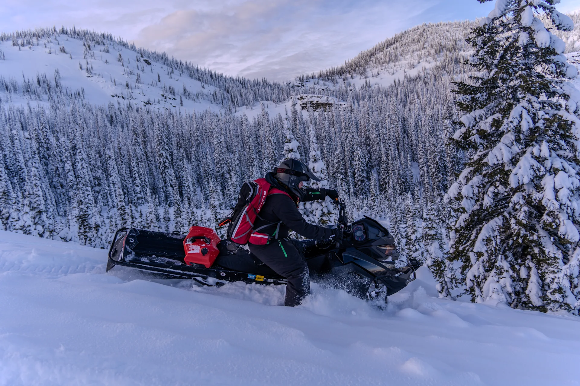 swan-mountain-snowmobiling-tour-image-1