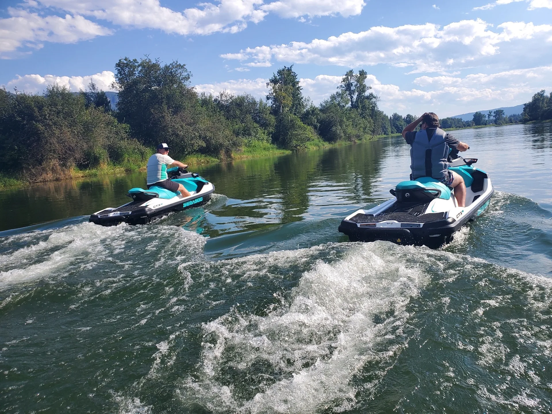 reds rentals and marina 