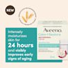 Photo du devant de l’emballage de la crème pour le visage AVEENO® régénérante antiâge Calm + Restore à côté du logo de marque recommandée par les dermatologues