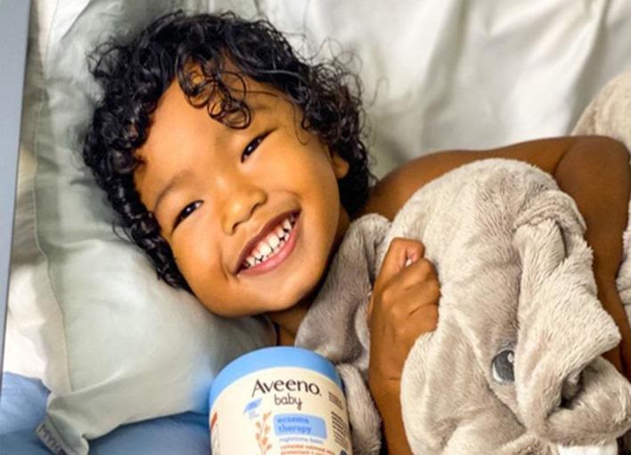Washing Your Baby with Eczema - Image 4 - Aveeno