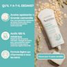 Aveeno® Calm + Restore Daily Moisturizer Mineral SPF 30 Image 2 - Aveeno FR-CA Hydratant quotidien avec écran solaire minéral FPS 30 Aveeno® Calm + Restore, tube à presser, bouchon ouvert, sur des flocons d’avoine