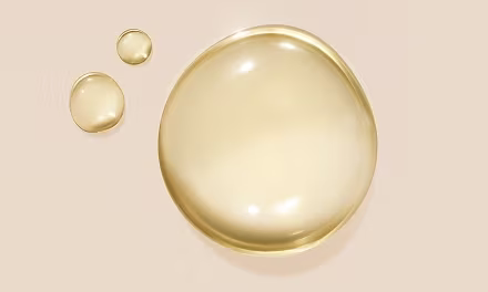 Aveeno® Image representing the Prebiotic Oat Oil Texture
