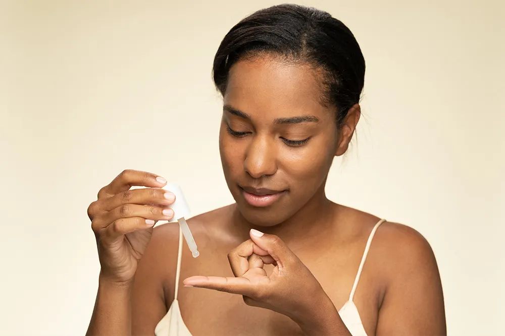 Everything You Really Need to Know About Facial Serum - Image 1 - Aveeno - en-US