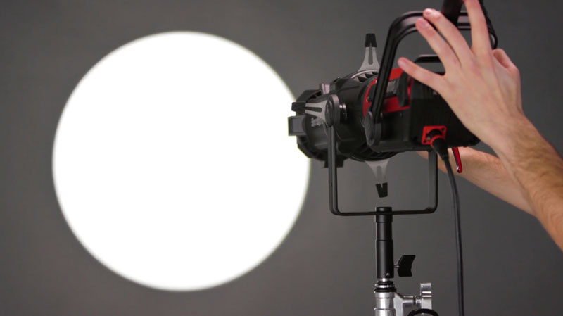 aputure c300d