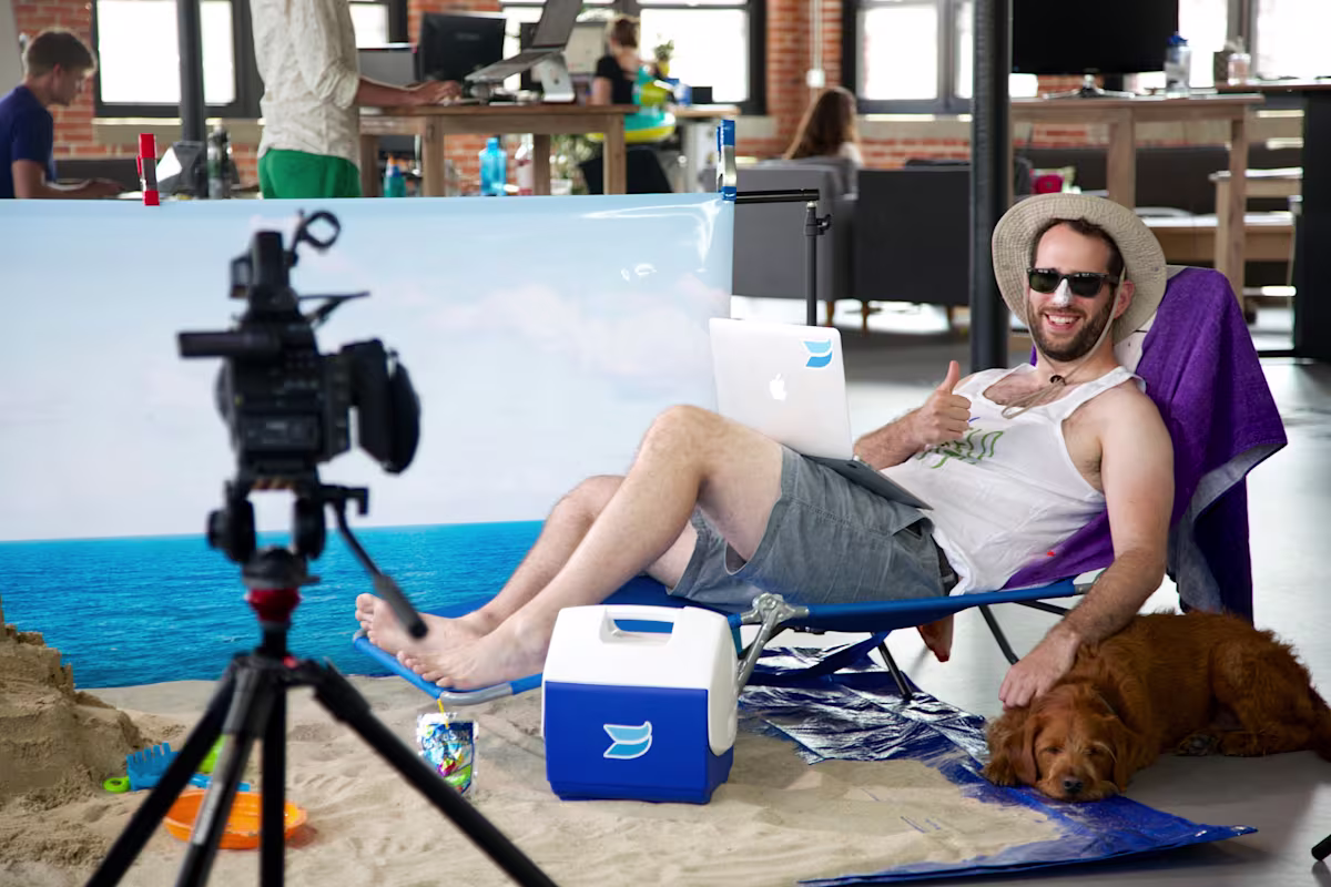 beachvideo-6d643cba3c65533e1d140c751d977750