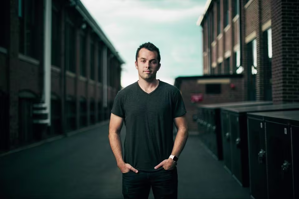 Chris Savage in an alley