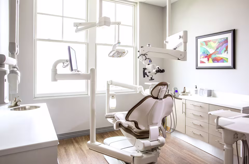 video-marketing-dentist-tile