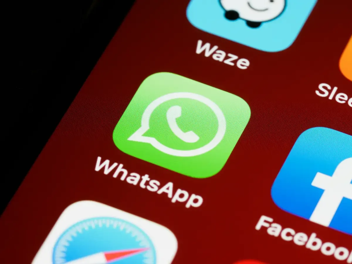 Social media mobile application icons