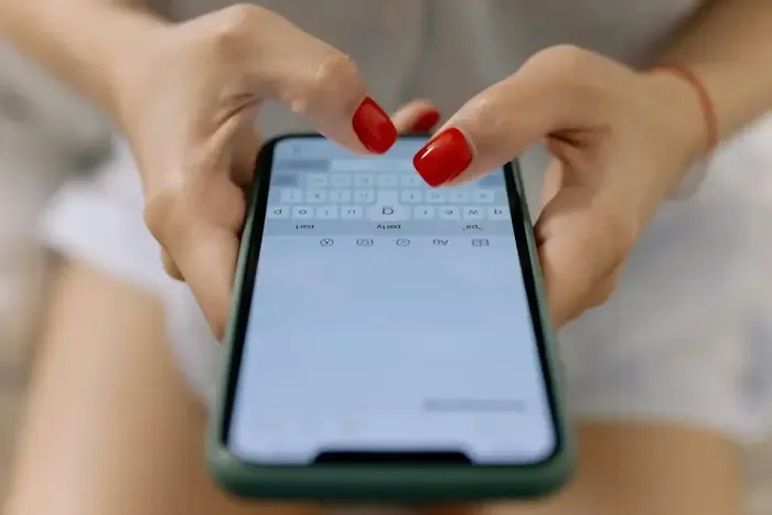 messaging on iphone